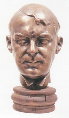 1985, Kosztolányi Dezső portré, bronz, márványtalapzattal